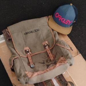 Oakley Vintage Backpack And Hat